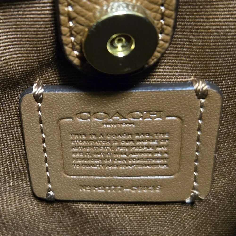 Coach Mini Town Bucket Bag with Cardholder Case In Coach Radial Rainbow - NWOT - Picture 11 of 12